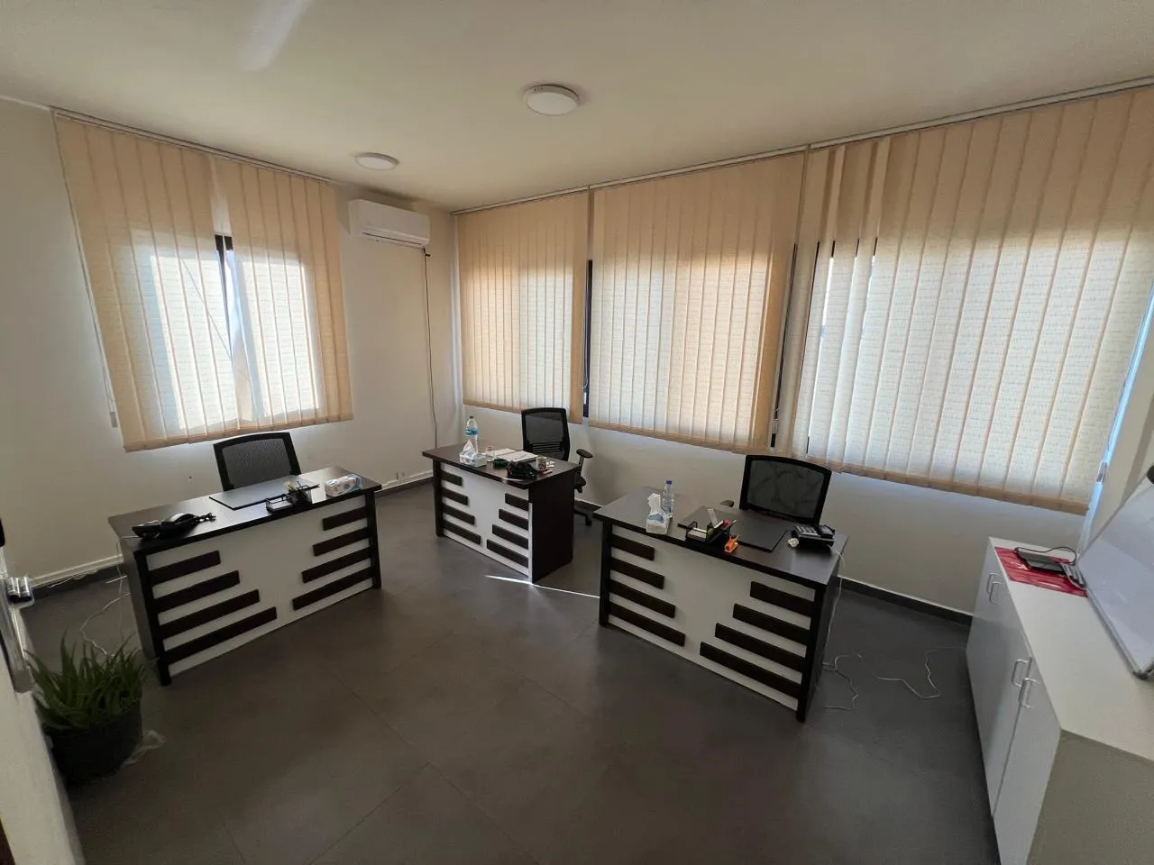 Commercial office - Furn el cheback