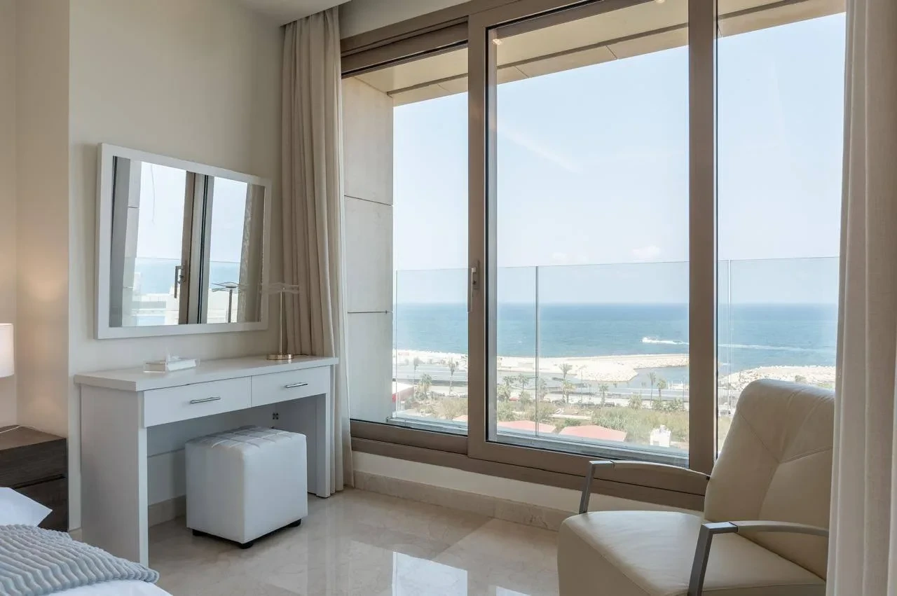 Luxurious apartment at Manara area for sale in Manara - Beirut