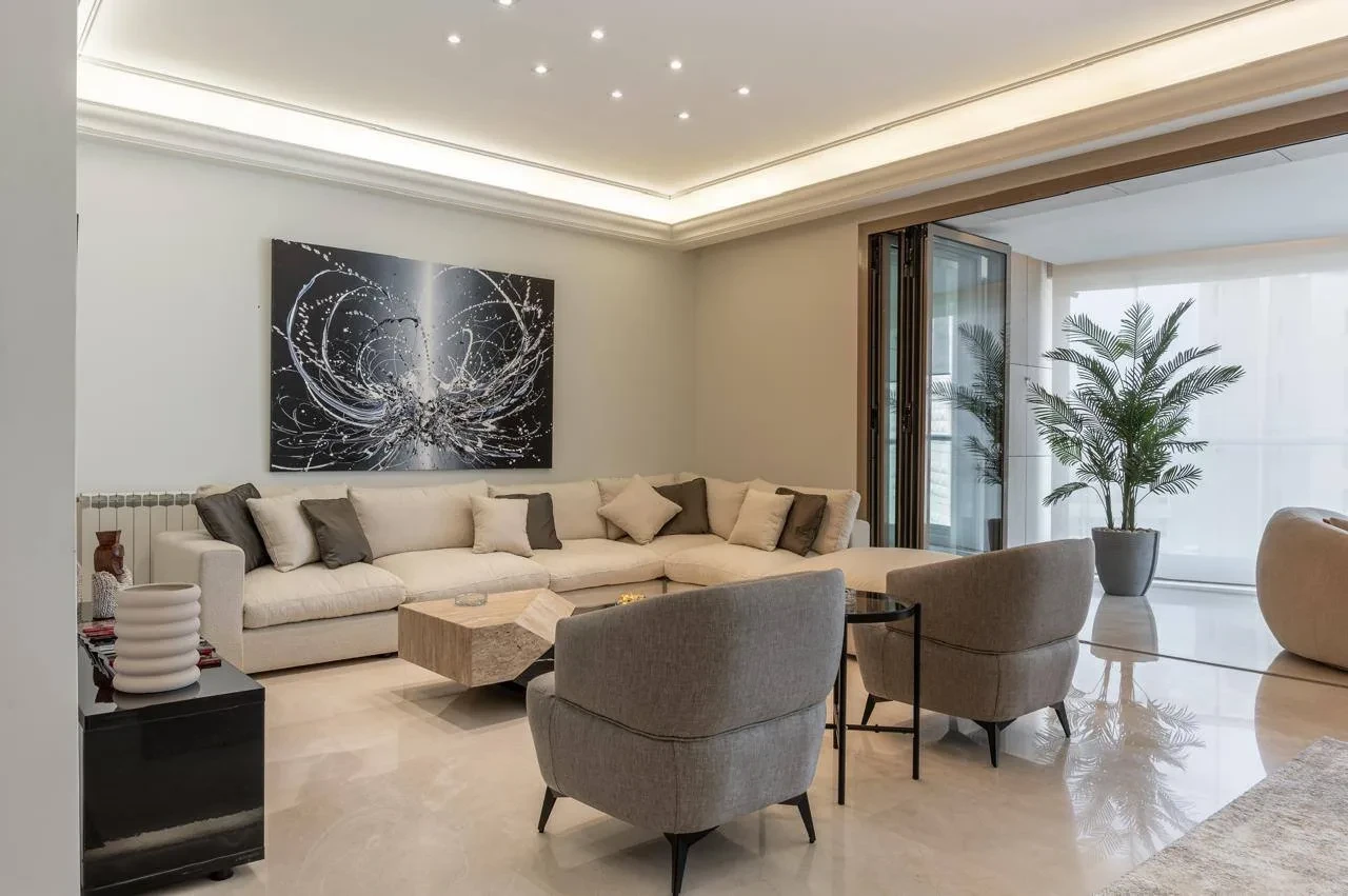 Luxurious apartment at Manara area for sale in Manara - Beirut